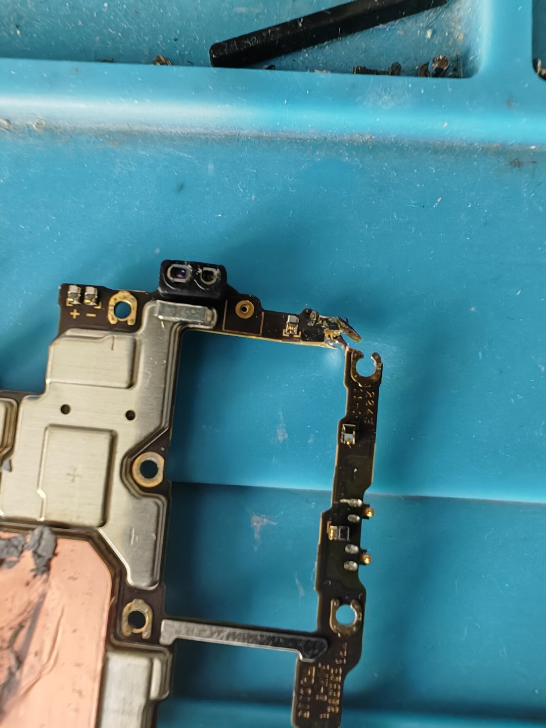 Carte mère du tél casser